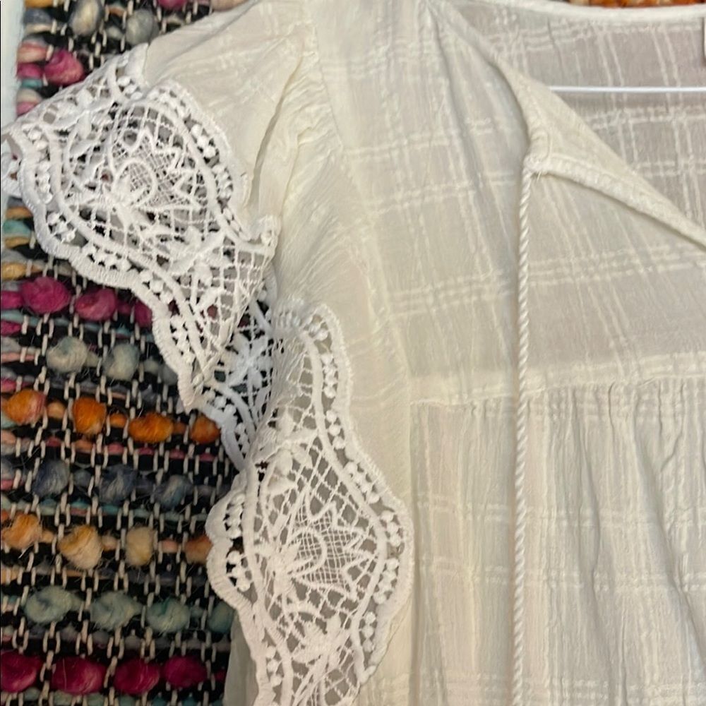GAP White Lace Trim Women's Top - Picture 3 of 5